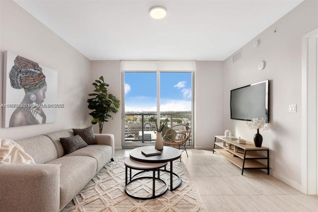 3900 Biscayne Blvd N-905, Miami, FL 33137