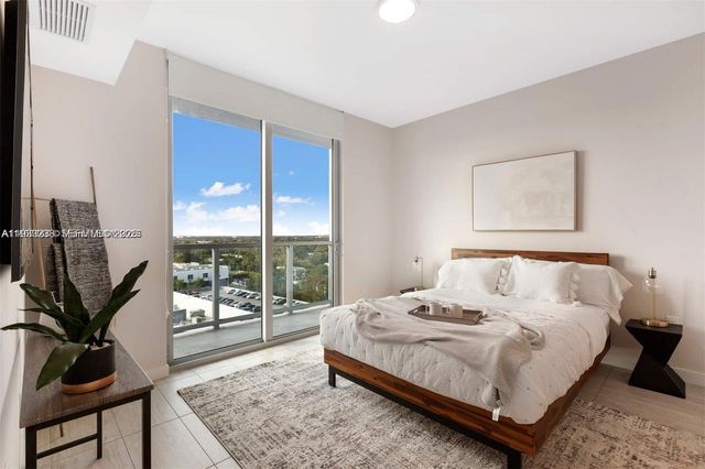 3900 Biscayne Blvd N-905, Miami, FL 33137