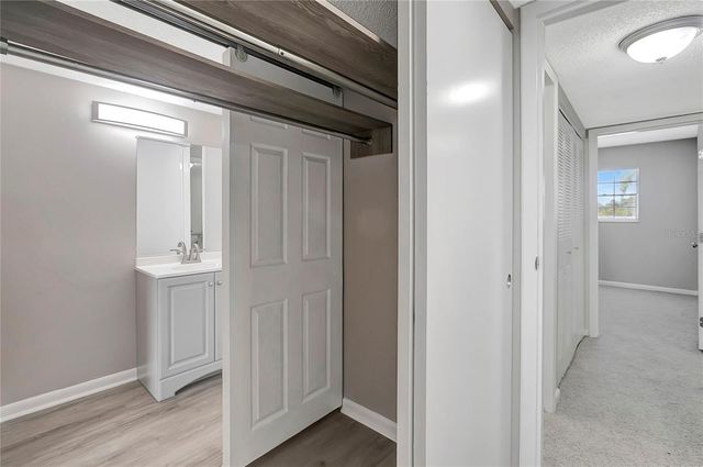 709 RUSSELL LANE C221, Brandon, FL 33510