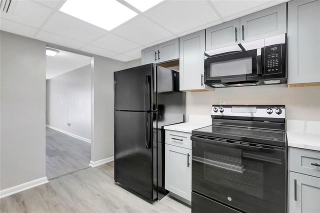 709 RUSSELL LANE C221, Brandon, FL 33510