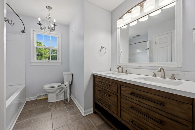 423 Plymouth Drive, Lexington, KY 40503