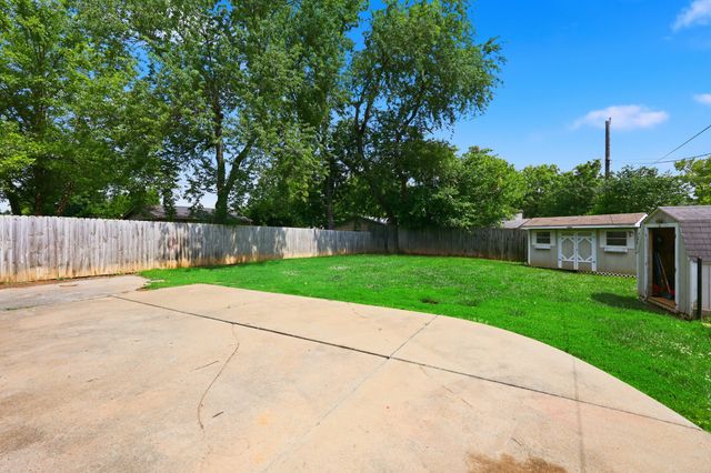 423 Plymouth Drive, Lexington, KY 40503