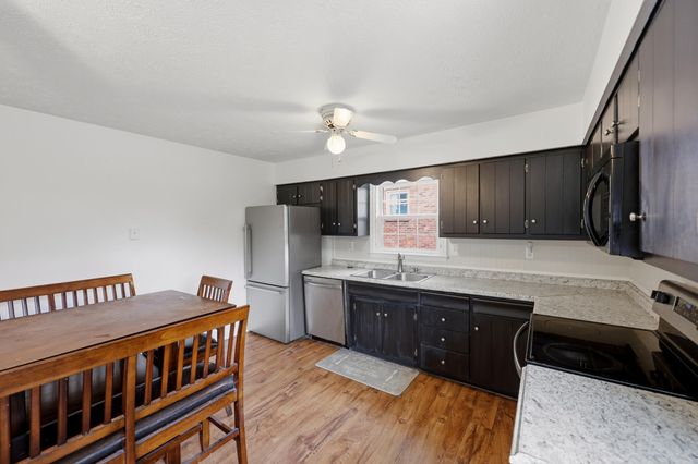 423 Plymouth Drive, Lexington, KY 40503