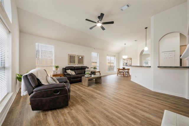 9211 Memorial Hills Drive, Spring, TX 77379