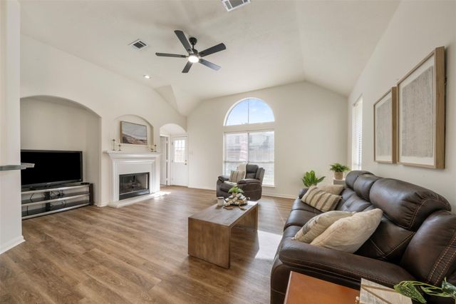 9211 Memorial Hills Drive, Spring, TX 77379