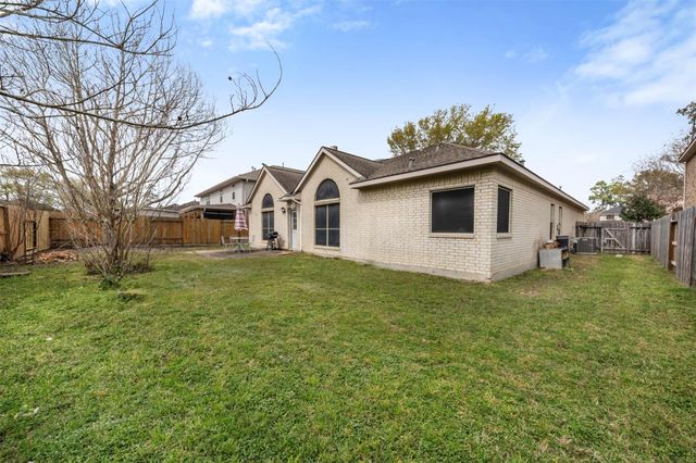 9211 Memorial Hills Drive, Spring, TX 77379