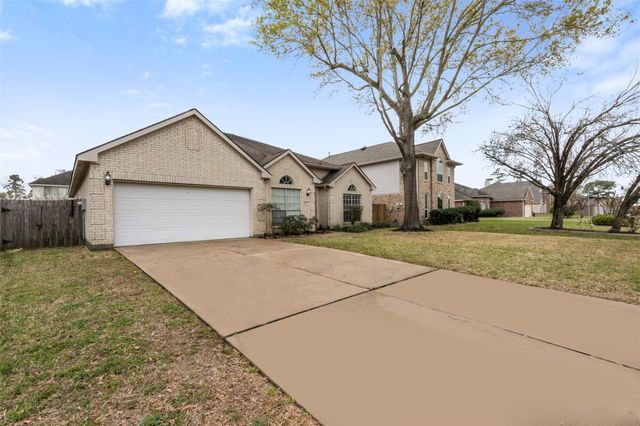 9211 Memorial Hills Drive, Spring, TX 77379