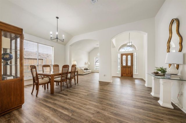 9211 Memorial Hills Drive, Spring, TX 77379