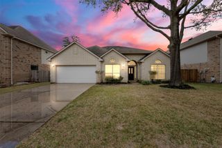 9211 Memorial Hills Drive, Spring, TX 77379