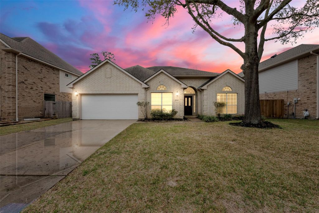 9211 Memorial Hills Drive, Spring, TX 77379