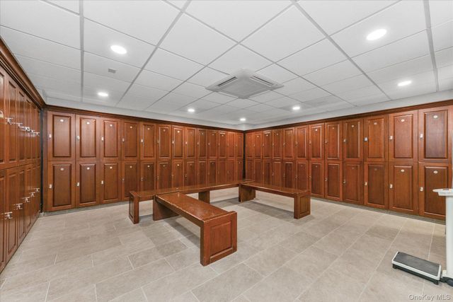 2 Bay Club Drive 2B, Bayside, NY 11360