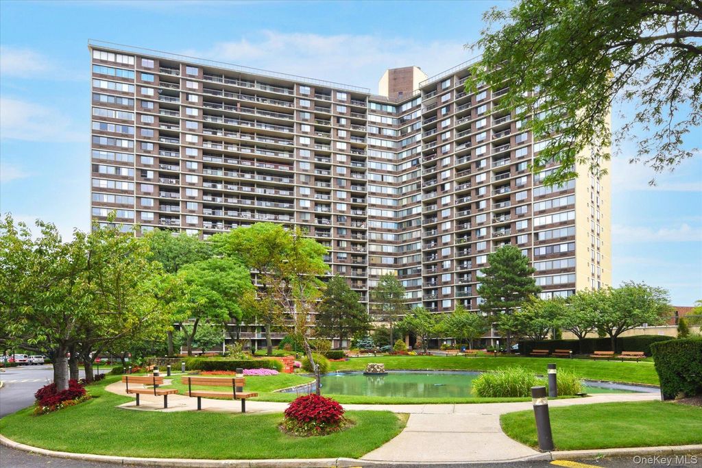 2 Bay Club Drive 2B, Bayside, NY 11360