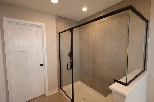 6928 Barksdale Drive, Dublin, OH 43016