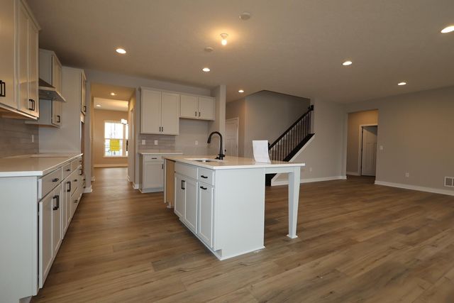 6928 Barksdale Drive, Dublin, OH 43016