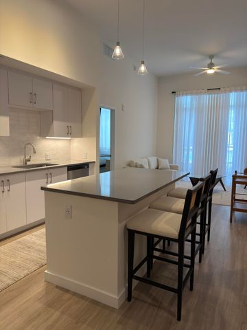 1710 N Congress Avenue, West Palm Beach, FL 33409