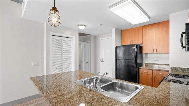 1080 Park 710, San Diego, CA 92101