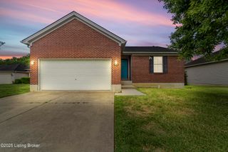 9829 Brooks Bend Rd, Louisville, KY 40258