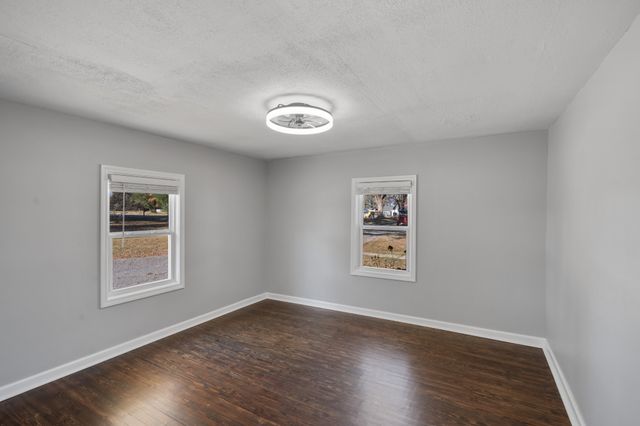 420 E Monroe St, Tullahoma, TN 37388