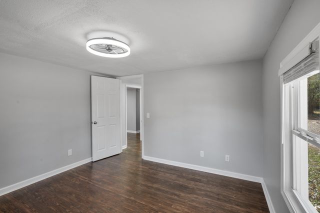 420 E Monroe St, Tullahoma, TN 37388