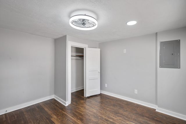 420 E Monroe St, Tullahoma, TN 37388