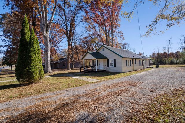 420 E Monroe St, Tullahoma, TN 37388