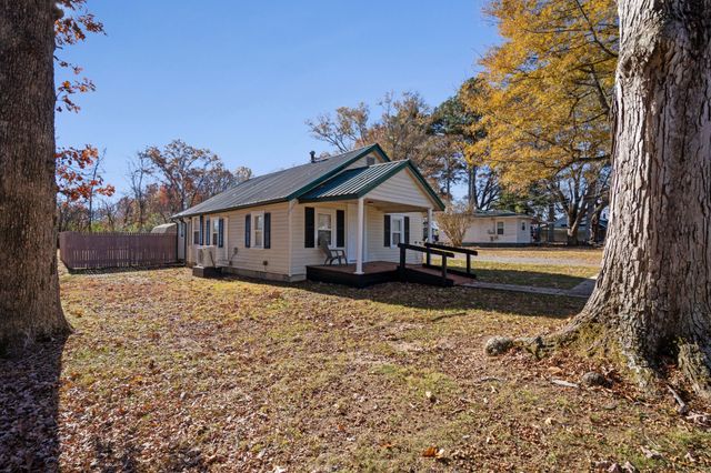 420 E Monroe St, Tullahoma, TN 37388