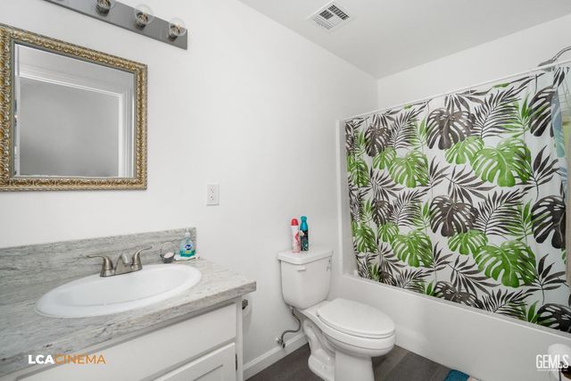702 Lilac Street, Bakersfield, CA 93308