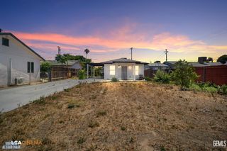 702 Lilac Street, Bakersfield, CA 93308