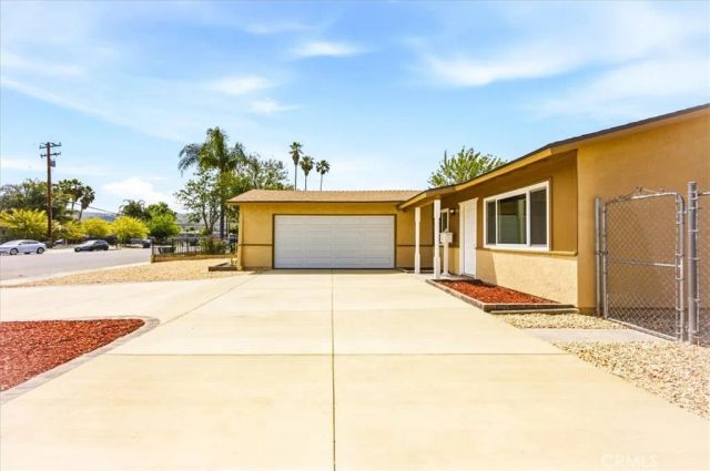 26453 Columbia, Hemet, CA 92544