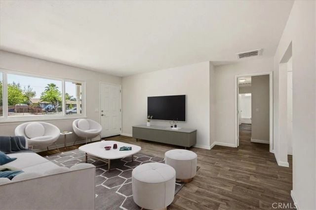 26453 Columbia, Hemet, CA 92544