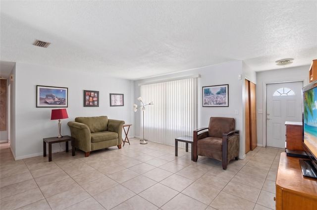 915 MARTIN LUTHER KING BOULEVARD NE, Winter Haven, FL 33881