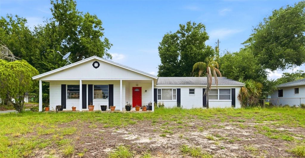 915 MARTIN LUTHER KING BOULEVARD NE, Winter Haven, FL 33881