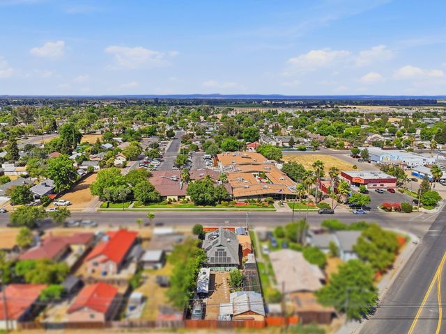 428 S A Street, Madera, CA 93638