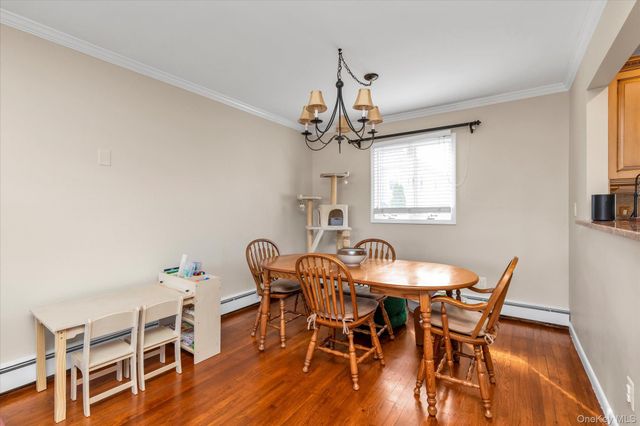 124 Stella Court, Lynbrook, NY 11563