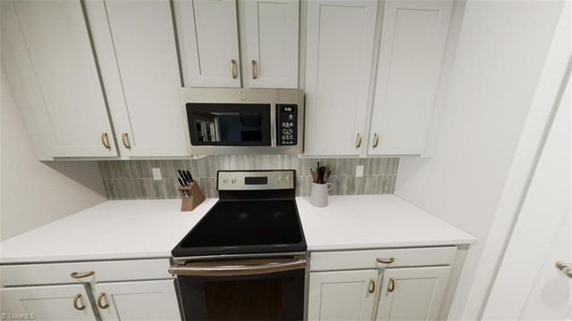 3537 Spring Hope Court, Kernersville, NC 27284