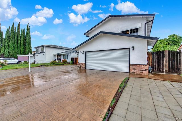 308 Plantation Way, Vacaville, CA 95687