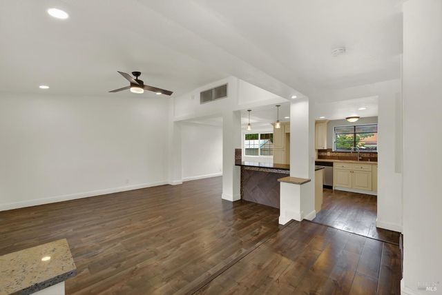 308 Plantation Way, Vacaville, CA 95687