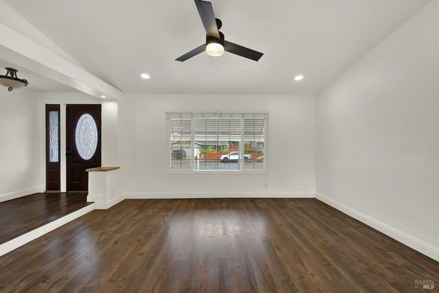 308 Plantation Way, Vacaville, CA 95687