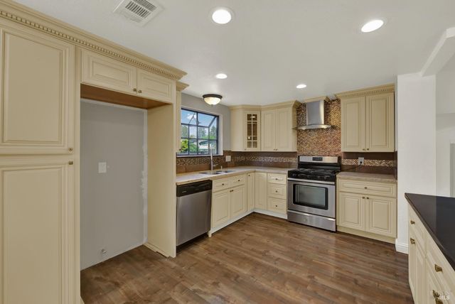 308 Plantation Way, Vacaville, CA 95687