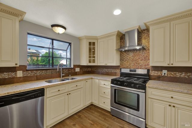 308 Plantation Way, Vacaville, CA 95687