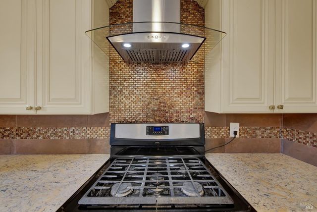 308 Plantation Way, Vacaville, CA 95687