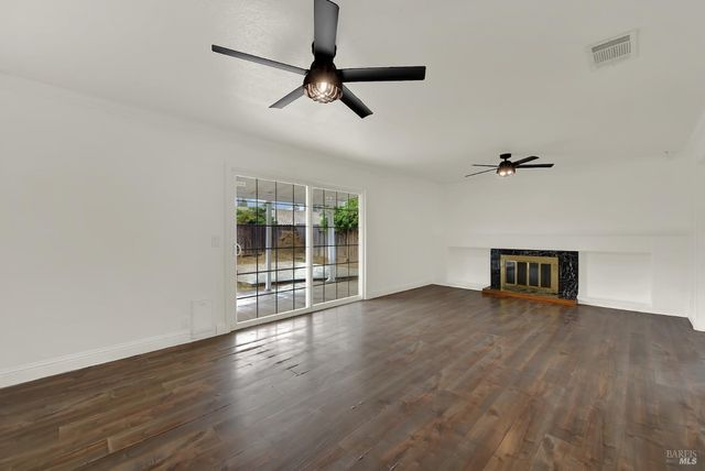 308 Plantation Way, Vacaville, CA 95687