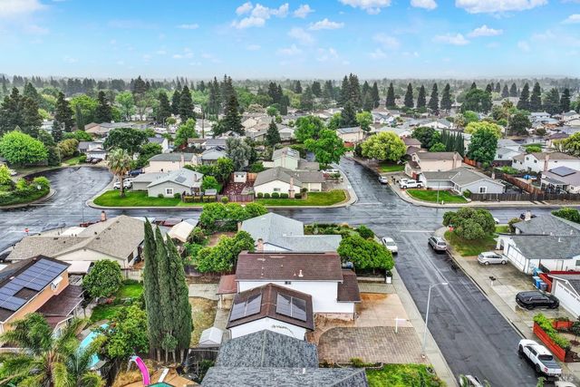 308 Plantation Way, Vacaville, CA 95687