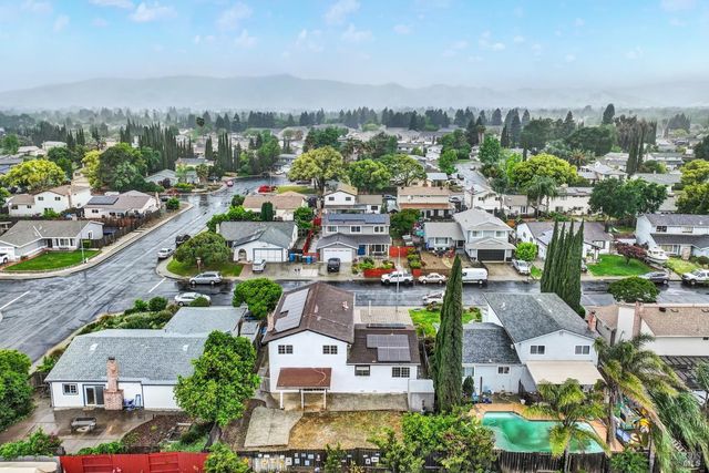 308 Plantation Way, Vacaville, CA 95687