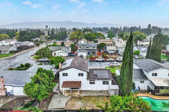 308 Plantation Way, Vacaville, CA 95687