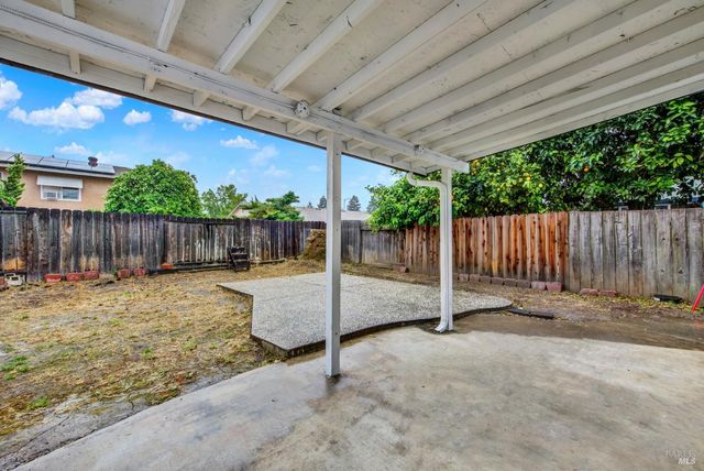 308 Plantation Way, Vacaville, CA 95687