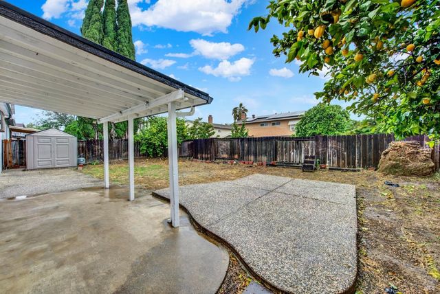 308 Plantation Way, Vacaville, CA 95687