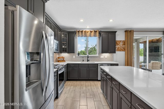 2889 WINDSOR LAKES Way, Green Cove Springs, FL 32043