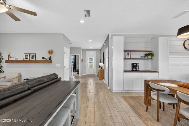 2889 WINDSOR LAKES Way, Green Cove Springs, FL 32043