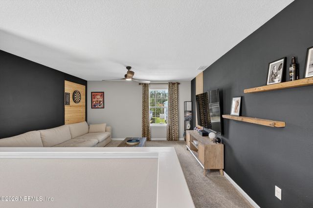 2889 WINDSOR LAKES Way, Green Cove Springs, FL 32043